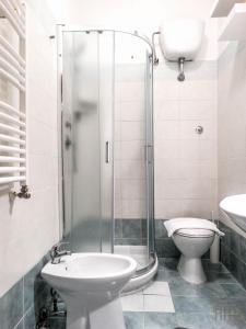 Koupelna v ubytování Magic Door Rome