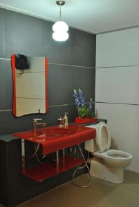Koupelna v ubytování O.U.M. Hotel - โรงแรมโอยูเอ็ม
