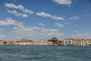 ภูมิทัศน์ธรรมชาติใกล้อพาร์ตเมนต์