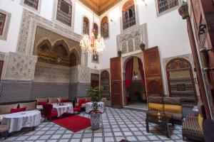Reštaurácia alebo iné gastronomické zariadenie v ubytovaní Riad Fez Yamanda