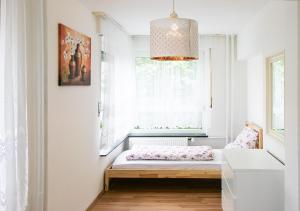 A bed or beds in a room at 3 Zimmer Appartement