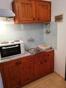 Cucina o angolo cottura di Gregory-Vassilis Apartments