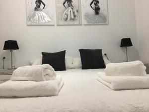 Postel nebo postele na pokoji v ubytování Casa de Corralón