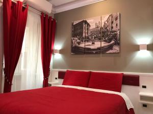 Posteľ alebo postele v izbe v ubytovaní Ann Inn