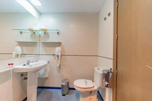 Koupelna v ubytování Hotel Monreal Jumilla