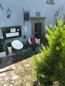 A seating area at B&B Puccini