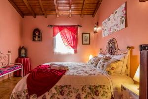 Katil atau katil-katil dalam bilik di Monte do Costa