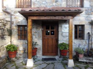 A fachada ou entrada em Posada Montero de la Concha