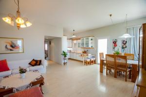 Posezení v ubytování Skandalakis Homes & Apartments