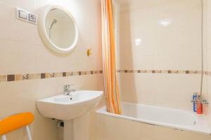 Kúpeľňa v ubytovaní Apartamento Violeta Centro Parking Privado + 21 fotografií