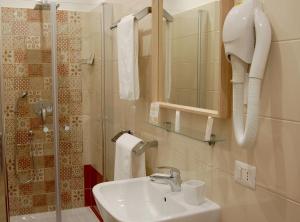 Koupelna v ubytování B&B Mormina + 37 fotografií