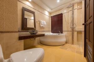 Phòng tắm tại Thanyawintra Boutique and Spa