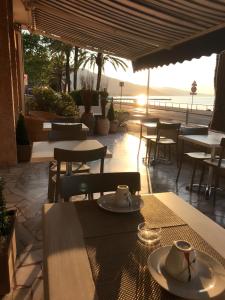 Photo de la galerie de l'établissement Hôtel Le Dauphin, à Menton