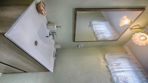Koupelna v ubytování Feakia apartment 1