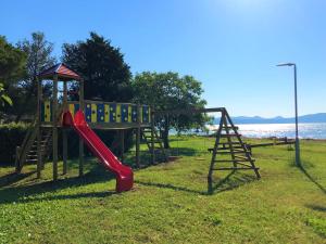 Herní místnost nebo prostor pro děti v ubytování Camping Vransko jezero - Crkvine