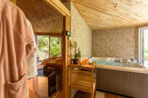 Fotografie z fotogalerie ubytování SAUNA - JACUZZI - 100% PRIVÉ - L'ESTANTADA v destinaci Linxe