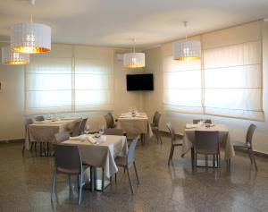 TV a/nebo společenská místnost v ubytování Hotel Solemar