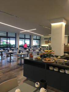 Gallery image of Hotel Anna in Malcesine +56 photos