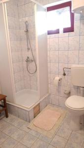 Koupelna v ubytování Apartman Knezevic