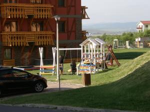 Terezia Tatry - Golf tesisinde çocuk oyun alanı