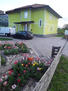 Budynek, w którym mieści się apartament