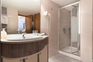 Ένα μπάνιο στο Villa Romantica Hotel 