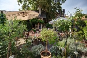 Afbeelding uit fotogalerij van Gasthaus zum Hirschen in Oberrimsingen +7 foto's