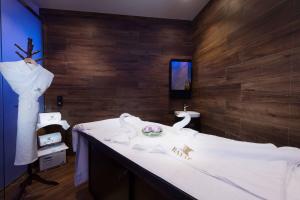 Koupelna v ubytování Bayat Hotel