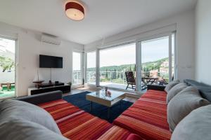 Χώρος καθιστικού στο De Luxe Apartment Mediteran 2****