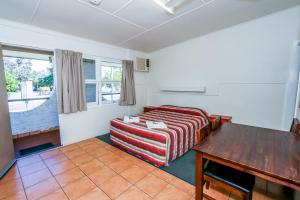 Postel nebo postele na pokoji v ubytování Miriam Vale Motel