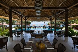 A restaurant or other place to eat at Sudamala Resort, Senggigi, Lombok