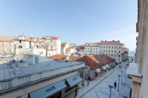 Nespecifikovaný výhled na destinaci Split nebo výhled na město při pohledu z apartmánu