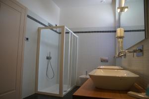 Koupelna v ubytování Blue Hotel