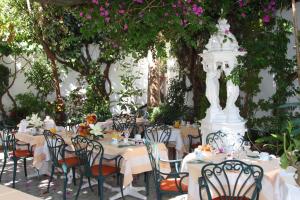 Restaurace v ubytování Le Magnolia