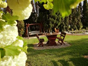 Vonkajšia záhrada v ubytovaní Elisoria Apartments