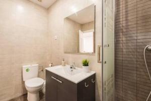 Zdjęcie z galerii obiektu Apartamento La Latina II w Madrycie +23 zdjęcia