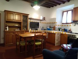 Kuchyň nebo kuchyňský kout v ubytování Agriturismo Conca Verde