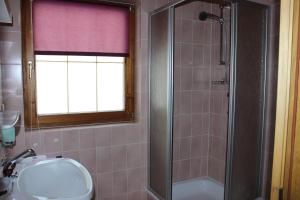 A bathroom at Haus am Mühlanger