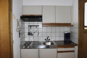 A kitchen or kitchenette at Haus am Mühlanger