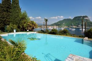 Gallery image of Hotel Du Parc in Garda