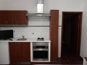 Kuhinja oz. manjša kuhinja v nastanitvi Casa de Campo Quinta São Jorge