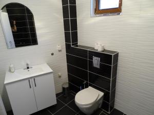 Gallery image of Motel Luxor in Visoko +31 photos