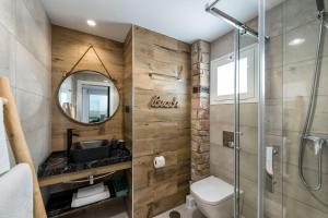 Phòng tắm tại Marbella Luxury Frontline Beach W Panoramic View +17 ảnh