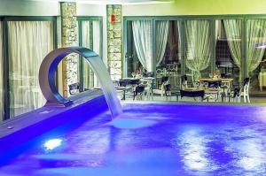 Bazen v nastanitvi oz. blizu nastanitve Core Hotel
