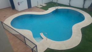Bazén v ubytovaní Dúplex centro, climatizado, garaje, piscina, WIFI alebo v jeho blízkosti