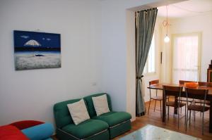 O zonă de relaxare la Lucia Holiday House Porto Pino