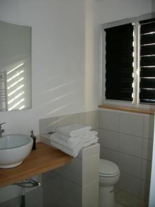 A bathroom at villa terrefort