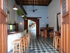 Hotel con Corazón Granada餐厅或其他用餐的地方