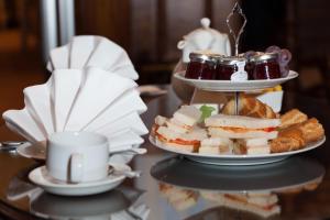 London Elizabeth Hotel