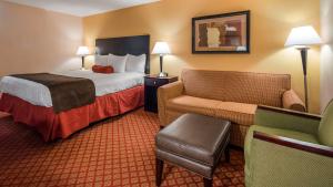 Gallery image of Best Western Plus Parkway Hotel in Alton